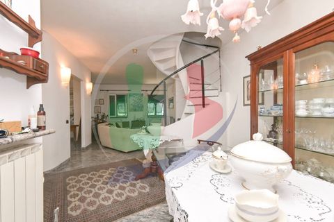 Villa a Bergeggi, Savona, Bergeggi - € 899.000 | Ref: 37401007-Bergeggi - foto 14