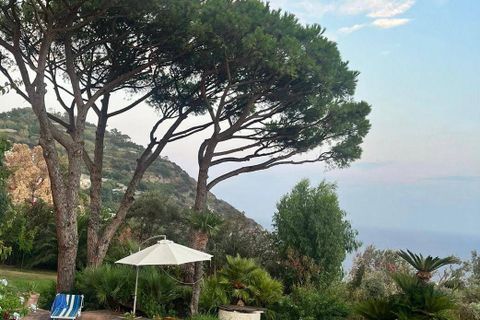 Villa a Ischia, Naples, Ischia - € 2.650.000 | Ref: AV213 - foto 6