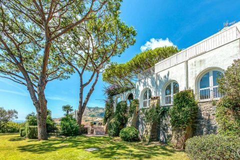 Villa a Ischia, Naples, Ischia - € 2.650.000 | Ref: AV213 - foto 8
