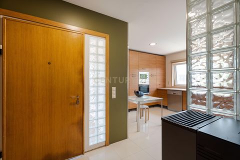 Villa a Folgosa, Porto, Folgosa - € 560.000 | Ref: C0406-02344 - foto 28
