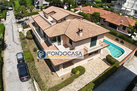 Villa en Camaiore, Lucca, Camaiore - € 1.900.000 | Ref: fdm564 - photo 2