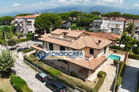 Villa en Camaiore, Lucca, Camaiore - € 1.900.000 | Ref: fdm564 - photo 3