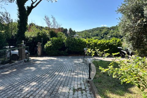 Villa a Pesaro, Pesaro and Urbino, Pesaro - € 580.000 | Ref: VI884 - foto 32