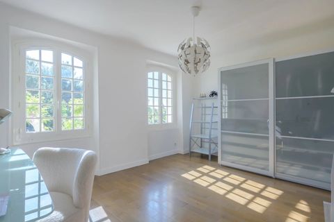 Villa i Marseille, Bouches-du-Rhone, Marseille - € 1.750.000 | Ref: HH-15870437 - foto 9