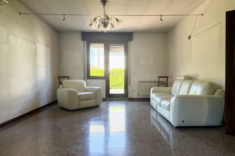 Villa a Castelfranco Veneto, Treviso, Castelfranco Veneto - € 260.000 | Ref: B33 - foto 2
