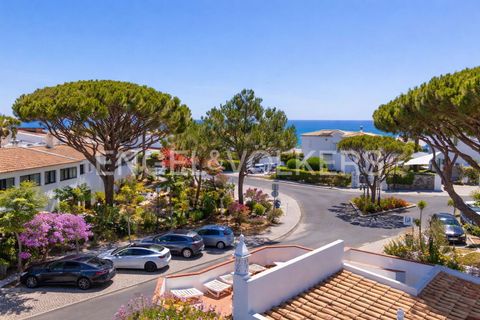 Villa i Vale do Lobo, Faro, Vale do Lobo - € 850.000 | Ref: W-030P52 - foto 1
