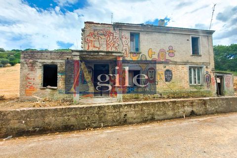 Villa a Colonnella, Teramo, Colonnella - € 60.000 | Ref: 3231 - foto 2