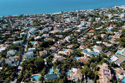 Villa i Marbesa, Malaga, Marbesa - € 1.675.000 | Ref: R4335565 - foto 2
