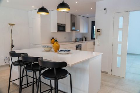 Villa i Marbesa, Malaga, Marbesa - € 1.675.000 | Ref: R4335565 - foto 8