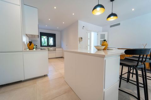 Villa i Marbesa, Malaga, Marbesa - € 1.675.000 | Ref: R4335565 - foto 9