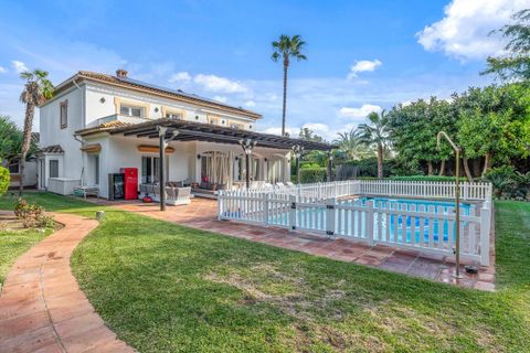 Villa i Guadalmina, Malaga, Guadalmina - € 3.250.000 | Ref: R4896589 - foto 31