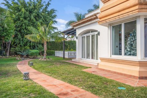 Villa i Guadalmina, Malaga, Guadalmina - € 3.250.000 | Ref: R4896589 - foto 45