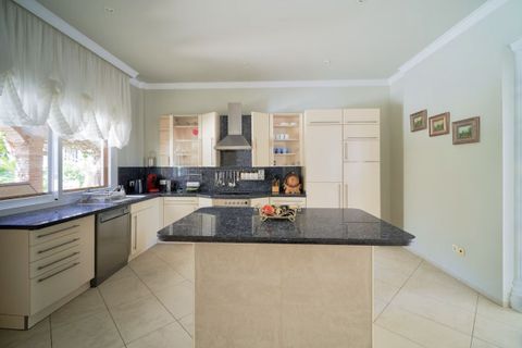 Villa a Las Chapas, Malaga, Las Chapas - € 2.285.000 | Ref: R4949860 - foto 8