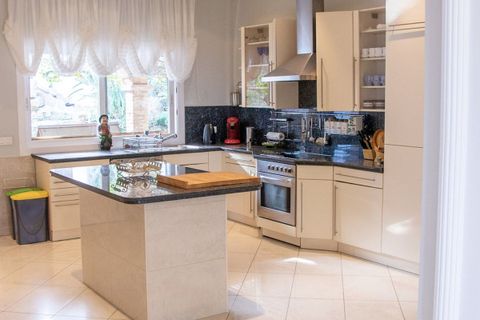 Villa a Las Chapas, Malaga, Las Chapas - € 2.285.000 | Ref: R4949860 - foto 17