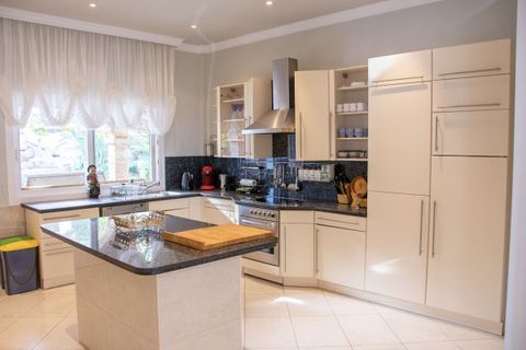 Villa a Las Chapas, Malaga, Las Chapas - € 2.285.000 | Ref: R4949860 - foto 39