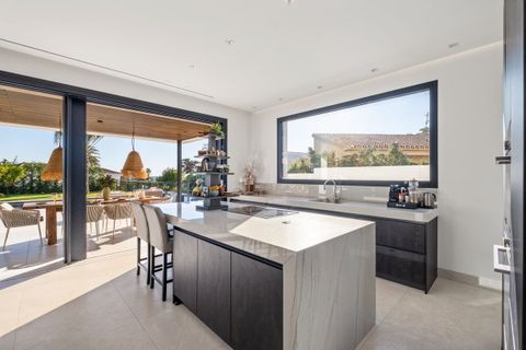 Villa a Marbesa, Malaga, Marbesa - € 3.499.000 | Ref: R4975825 - foto 16