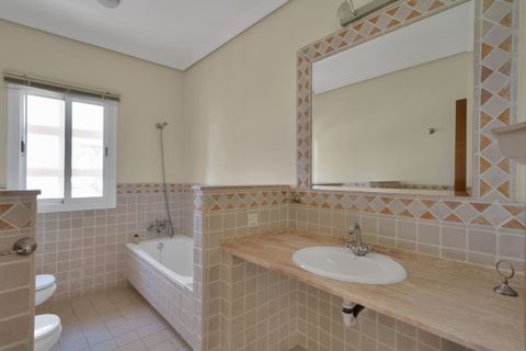Villa i Marbella, Malaga, Marbella - € 1.395.000 | Ref: R4980115 - foto 23