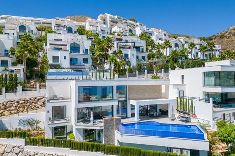 Villa a Benalmadena, Malaga, Benalmadena - € 1.599.000 | Ref: R4729648 - foto 2