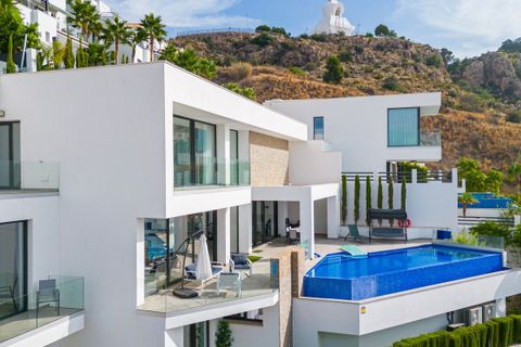 Villa a Benalmadena, Malaga, Benalmadena - € 1.599.000 | Ref: R4729648 - foto 4