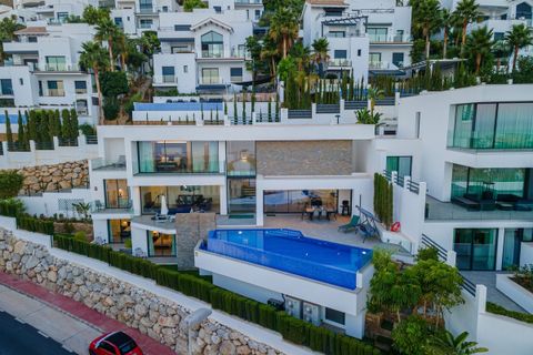 Villa a Benalmadena, Malaga, Benalmadena - € 1.599.000 | Ref: R4729648 - foto 7