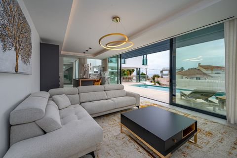 Villa a El Chaparral, Malaga, El Chaparral - € 1.995.000 | Ref: R4831375 - foto 11