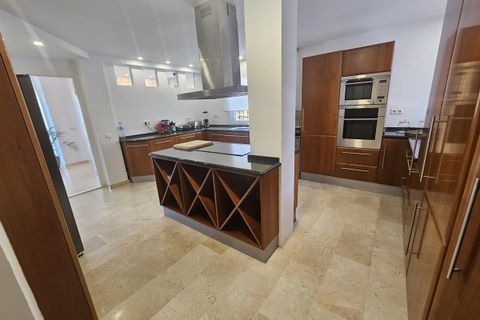 Villa i Benalmadena, Malaga, Benalmadena - € 1.620.000 | Ref: R4927318 - foto 16
