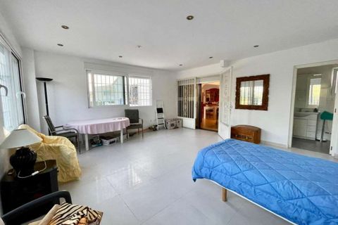 Villa i Benidorm, Alicante, Benidorm - € 445.000 | Ref: 27-251-11-606 - foto 11