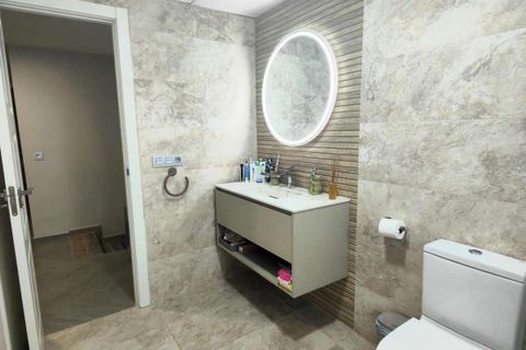 Villa a Cabo Roig, Alicante, Cabo Roig - € 1.559.900 | Ref: 55-390-11-770 - foto 23