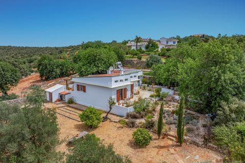 Villa i Almancil, Faro, Almancil - € 495.000 | Ref: CN10567 - foto 1