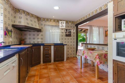 Villa i Estepona, Malaga, Estepona - € 795.000 | Ref: 1010 - foto 17