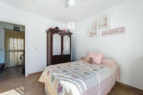 Rækkehus i Estepona, Malaga, Estepona - € 570.000 | Ref: 1964 - foto 31