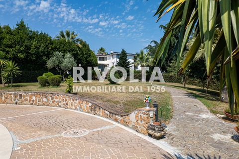 Villa a Rome, Rome, Rome - € 1.250.000 | Ref: ZV Giustiniana - foto 8