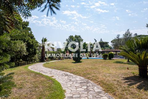 Villa a Rome, Rome, Rome - € 1.250.000 | Ref: ZV Giustiniana - foto 11