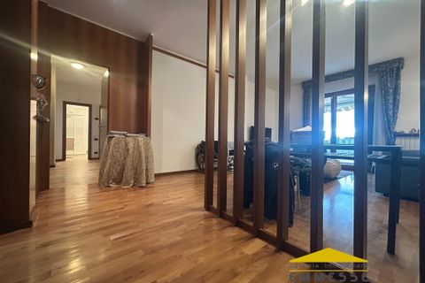 Lejlighed i Massa, Massa and Carrara, Massa - € 385.000 | Ref: 1484 - foto 2