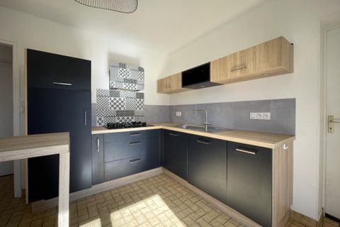 Villa i Aurillac, Cantal, Aurillac - € 279.000 | Ref: 5817EE504B0443D1 - foto 2