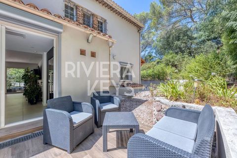 Lejlighed i Saint-Raphaël, Var, Saint-Raphaël - € 890.000 | Ref: 86122957 - foto 9