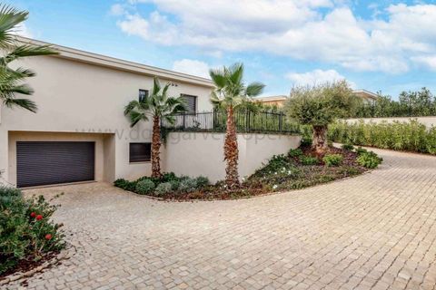 Villa i Montenegro, Faro, Montenegro - € 1.700.000 | Ref: DG3862 - foto 11