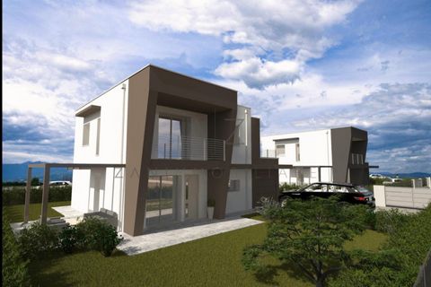 Villa i Loria, Treviso, Loria - € 370.000 | Ref: GV9 - foto 1