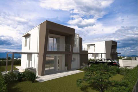 Villa i Loria, Treviso, Loria - € 390.000 | Ref: GV8 - foto 1