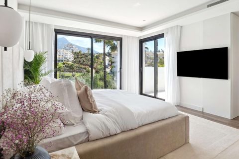 Villa a Marbella, Malaga, Marbella - € 2.495.000 | Ref: 3SAVillaLucalle - foto 9
