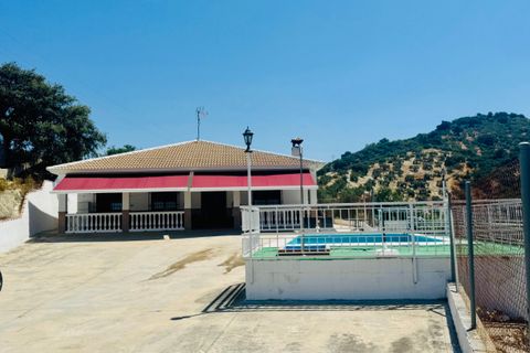 Villa i Iznajar, Cordoba, Iznajar - € 225.000 | Ref: ID4417 - foto 1