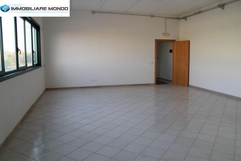 Erhvervsejendom i Termoli, Campobasso, Termoli - € 240.000 | Ref: F984 - foto 6