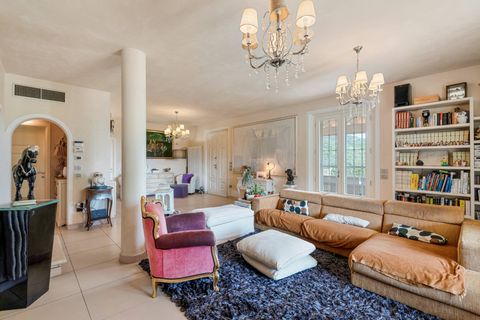 Villa i Pietrasanta, Lucca, Pietrasanta - € 2.500.000 | Ref: CBI129-2006-130472 - foto 9