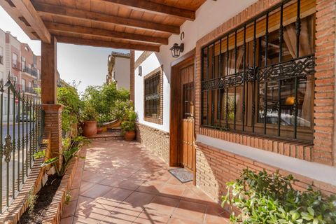 Villa a Peligros, Granada, Peligros - € 499.000 | Ref: EXP10799/8930 - foto 2