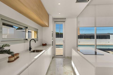 Villa i Torrevieja, Alicante, Torrevieja - € 700.000 | Ref: 21-Gv.008-776 - foto 26