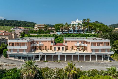 Erhvervsejendom i Massignano, Ascoli Piceno, Massignano - € 8.900.000 | Ref: CBI134-1917-185 - foto 15