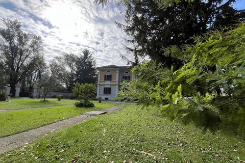 Villa a Mantua, Mantua, Mantua - € 5.000/mes | Ref: 6100 - foto 21