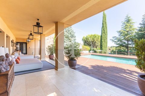 Villa - Torrelodones, Madrid, Torrelodones - € 1 690 000 | Réf : VMO2507015 - photo 1