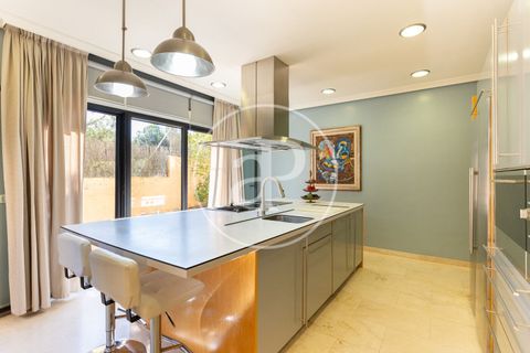 Villa - Torrelodones, Madrid, Torrelodones - € 1 690 000 | Réf : VMO2507015 - photo 10