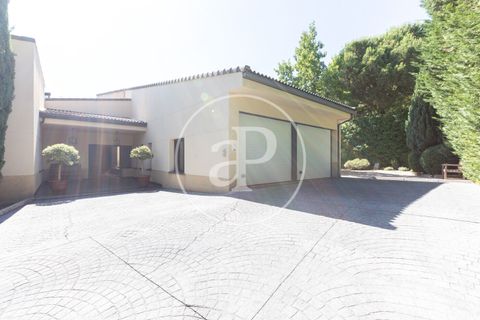 Villa - Torrelodones, Madrid, Torrelodones - € 1 690 000 | Réf : VMO2507015 - photo 28